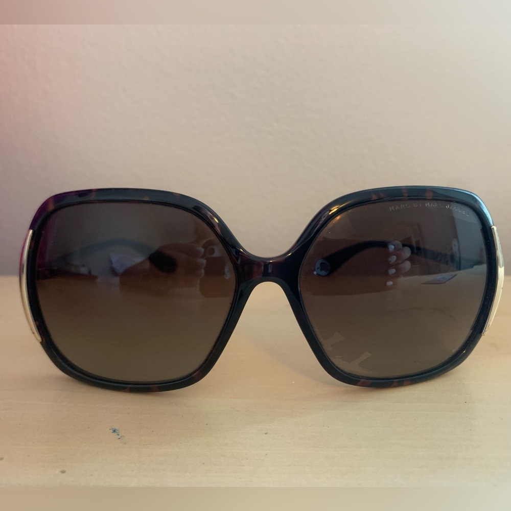 Marc Jacob’s Sunglasses w/ Case